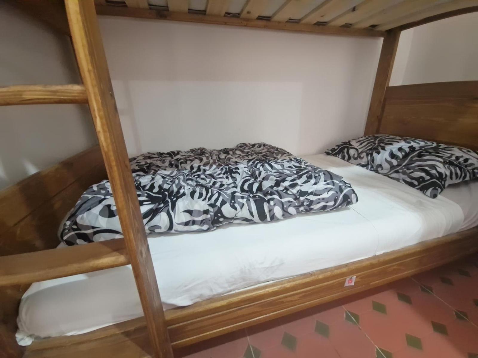Hostel Banana Танжер Екстер'єр фото